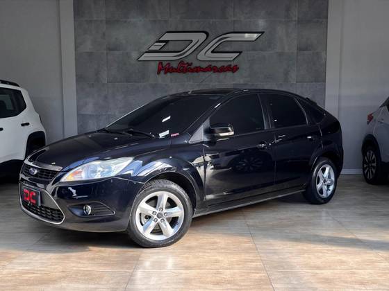 FORD FOCUS 2.0 GLX 16V GASOLINA 4P MANUAL